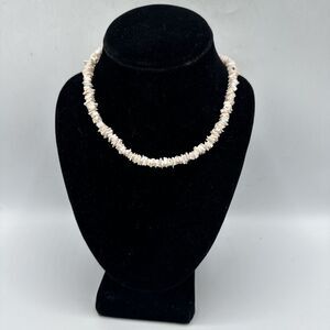Puka Shell Fashion Costume Jewelry Necklace Choker Light Pink Beach Y2K 16"